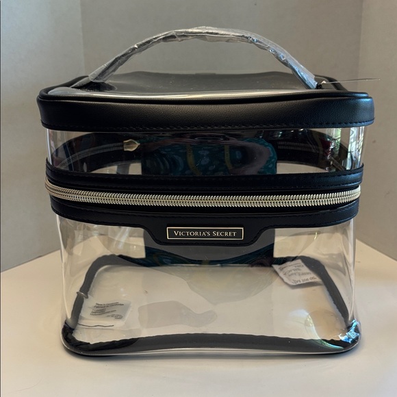 🇺🇸Victoria\'s Secret Transparent Travel Case 9 X 7 X 7 Deep